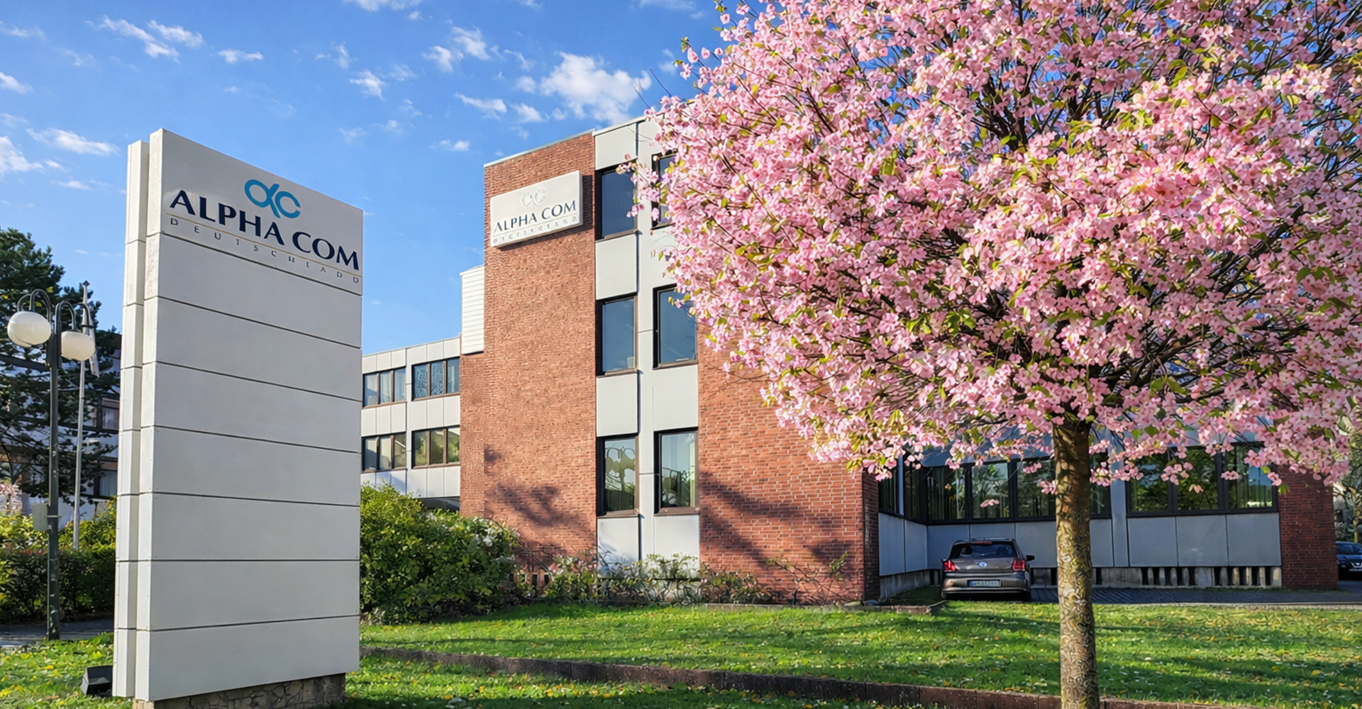 ALPHA COM Hamburg